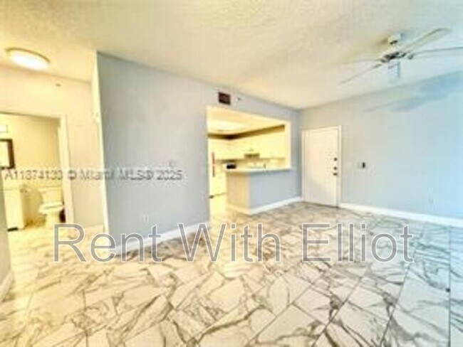 Building Photo - 2015 SE 10th Ave