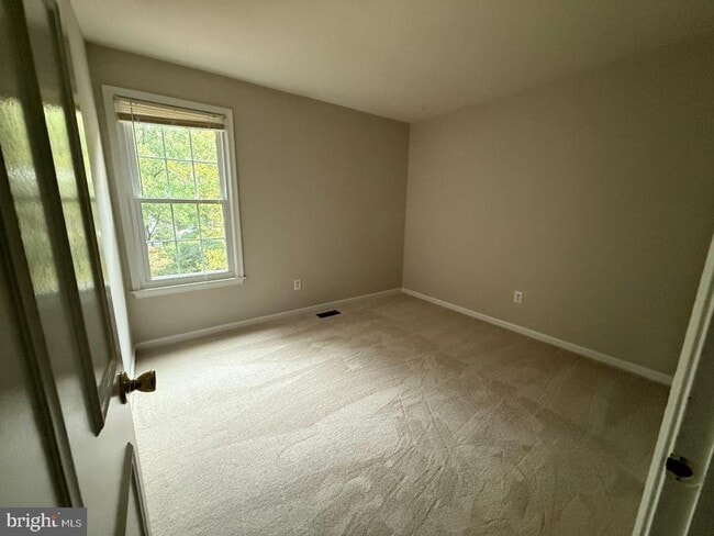 Building Photo - 3310 Applegrove Ct