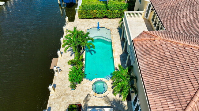 Building Photo - 953 Banyan Dr