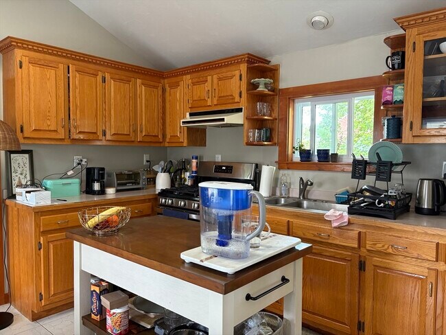 Building Photo - 16 Ruggles St
