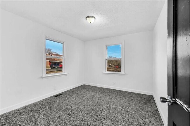 Building Photo - 248 Caldwell Ln