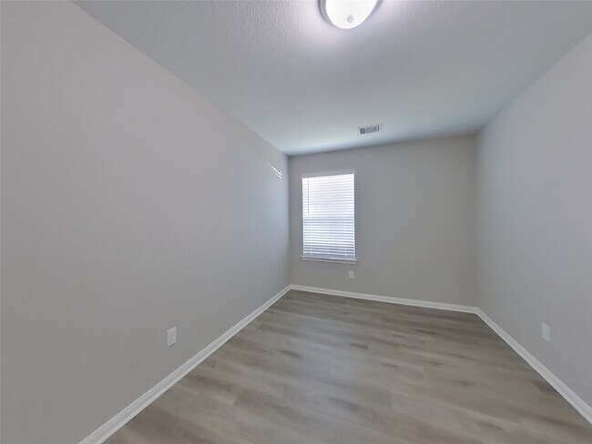 Building Photo - 2417 Regatta Ln