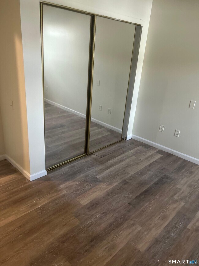 Building Photo - 30 Stevens St