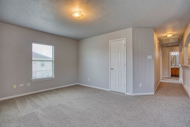 Building Photo - 25127 Florina Ranch Dr