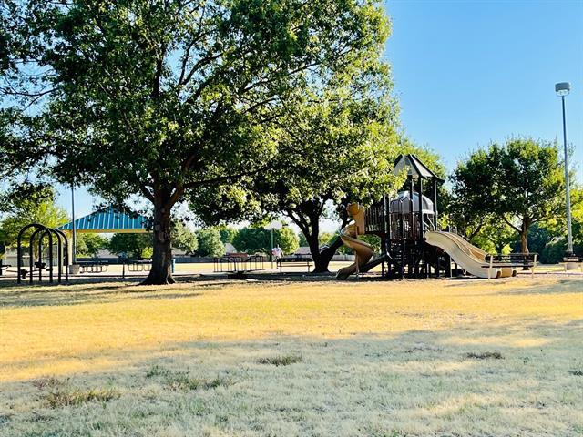 Building Photo - 4337 Park Creek Cir N