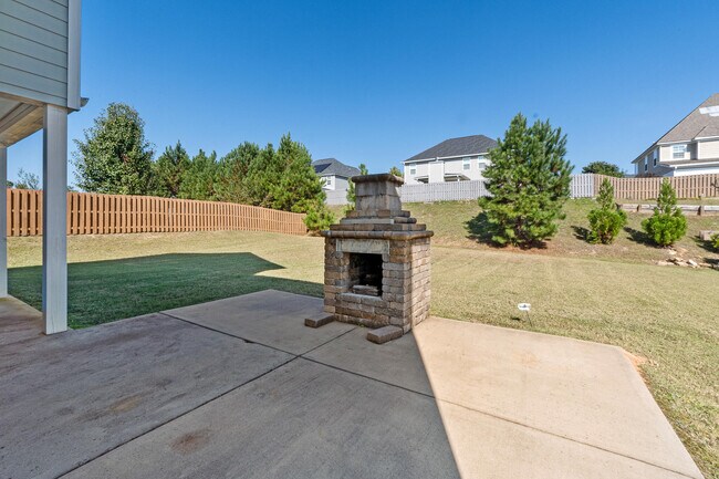 Building Photo - 2208 Jeannie Bell Ct