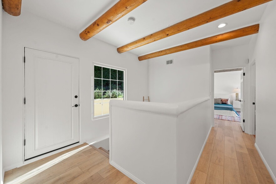 Building Photo - 25648 Timpangos Dr