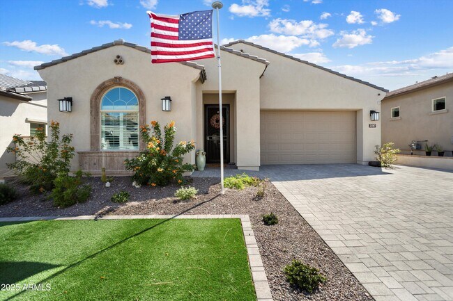 Primary Photo - 21387 W Meadowbrook Ave