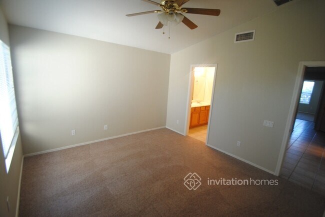 Building Photo - 13045 W Avalon Dr