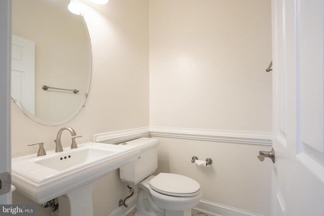 Building Photo - 6010 Ashby Heights Cir