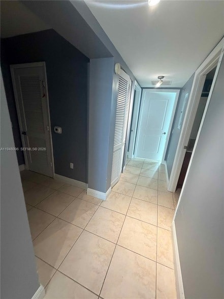 Building Photo - 2641 N Flamingo Rd