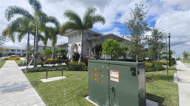 Building Photo - 1766 SE 26th Rd