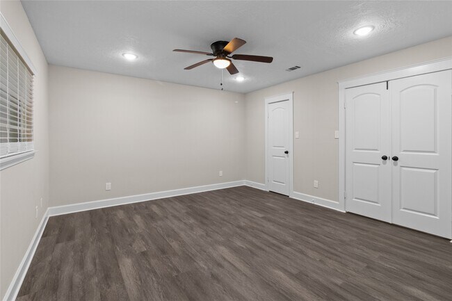 Building Photo - 3319 Laurel Fork Dr