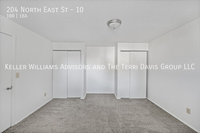 Building Photo - 204 N East St