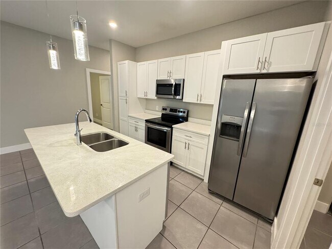 Building Photo - 13 Zinnia Ln