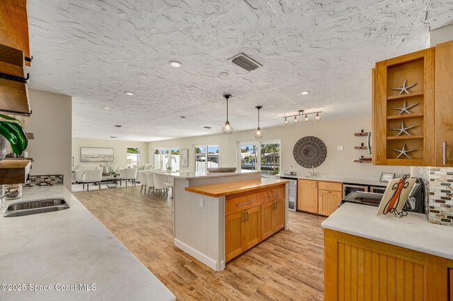 Building Photo - 458 Sandpiper Dr