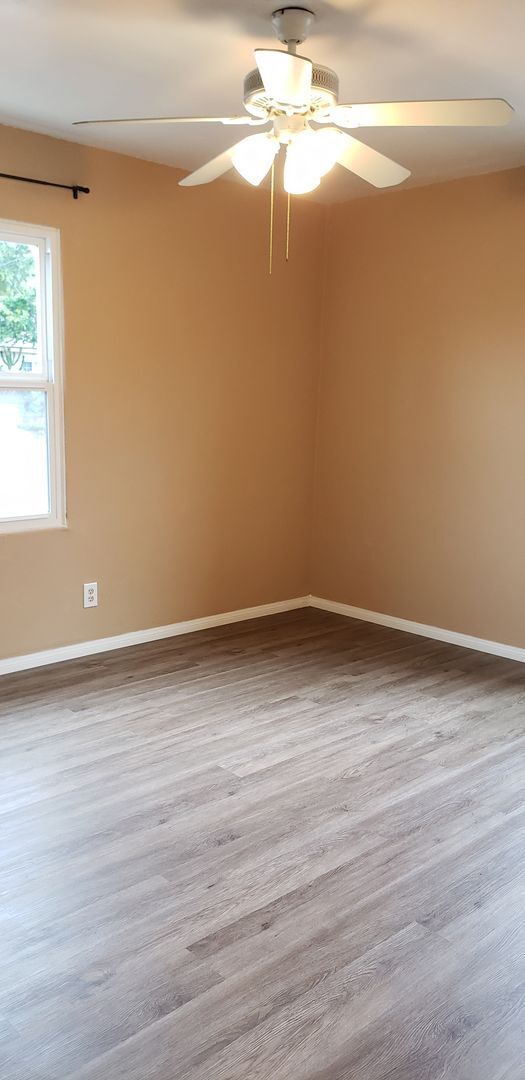 Building Photo - Charming La Mesa home with large private yard and garage!