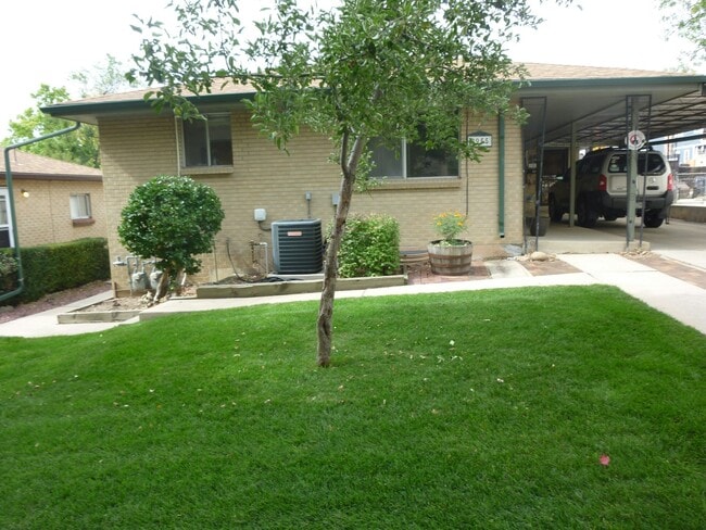 Building Photo - 2955-2959 Newton St