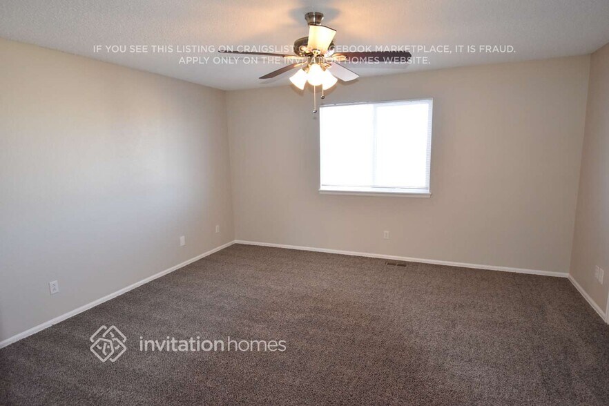Building Photo - 3875 S Quemoy Ct