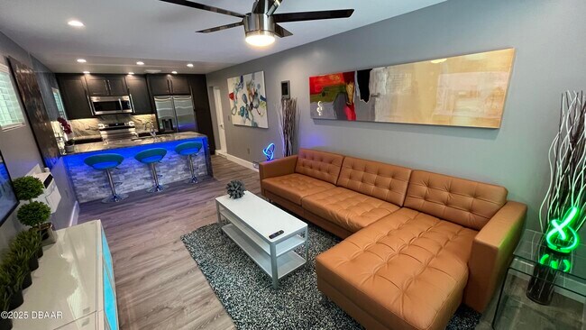 Building Photo - 236 N Keech St