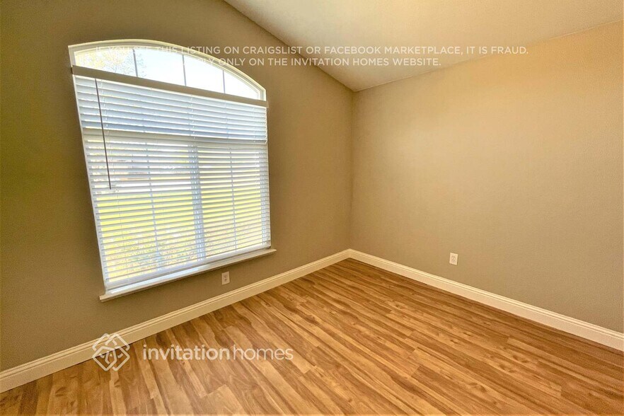 Building Photo - 1006 Breakers Ct