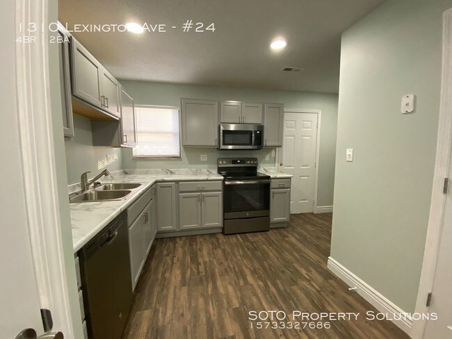 Building Photo - 4BD/2BA Remodeled Condo off Lexington