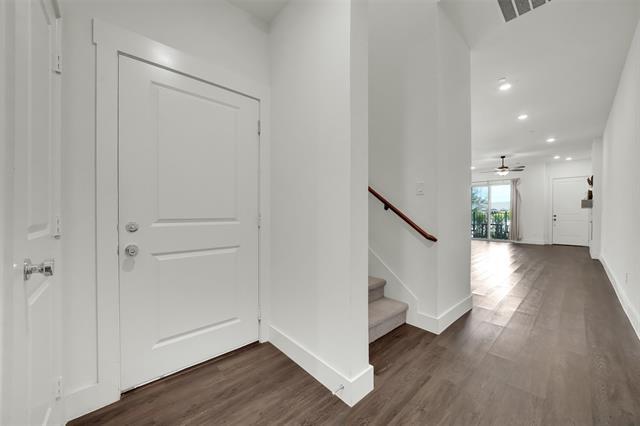 Building Photo - 2717 Garden Gate Ln