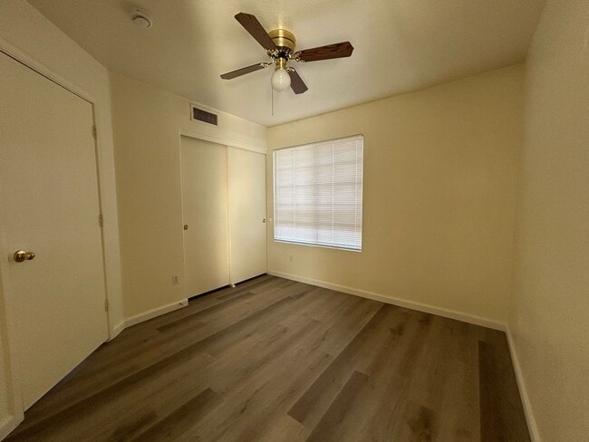 Building Photo - 4773 W Dublin Ct