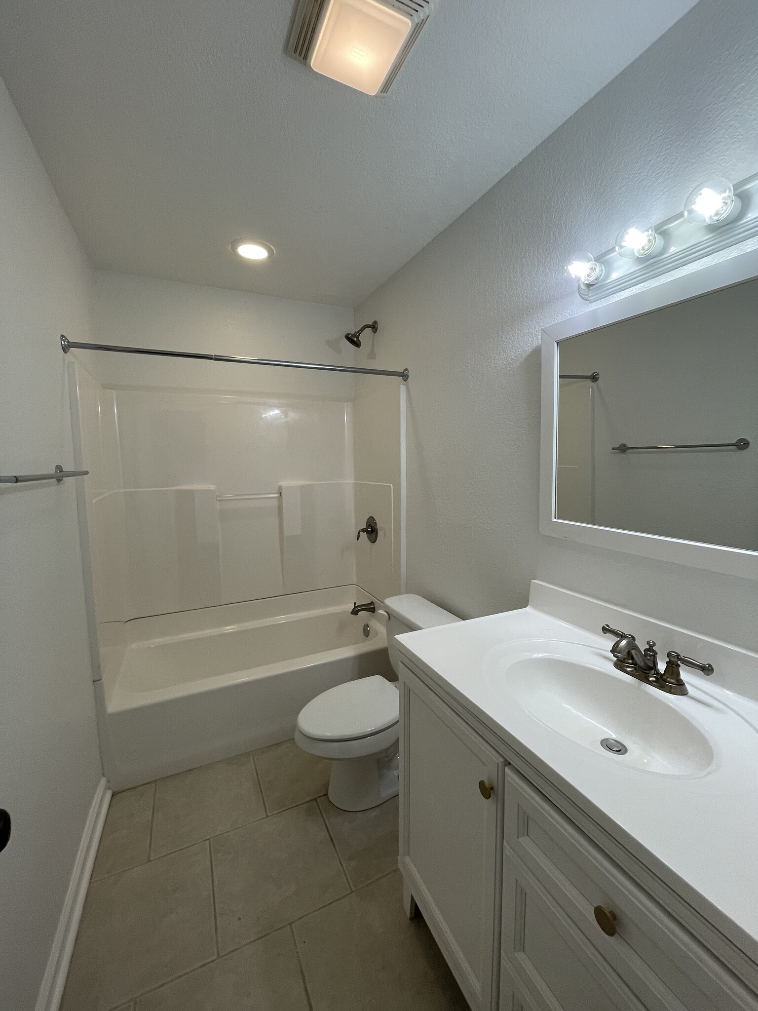 bath 1 downstairs - 114 Orleans Oak Ln