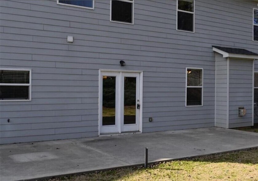 Building Photo - 3327 Edenridge Ct