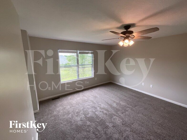 Building Photo - 1624 Rosemore Ln
