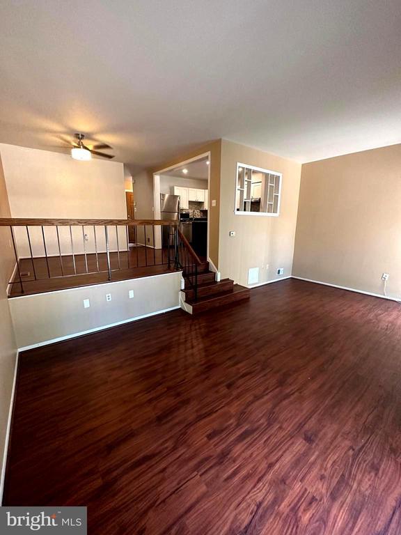 Building Photo - 6300 Bentham Ct