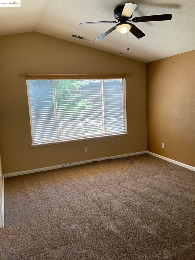 Building Photo - 5196 Tehachapi Ct