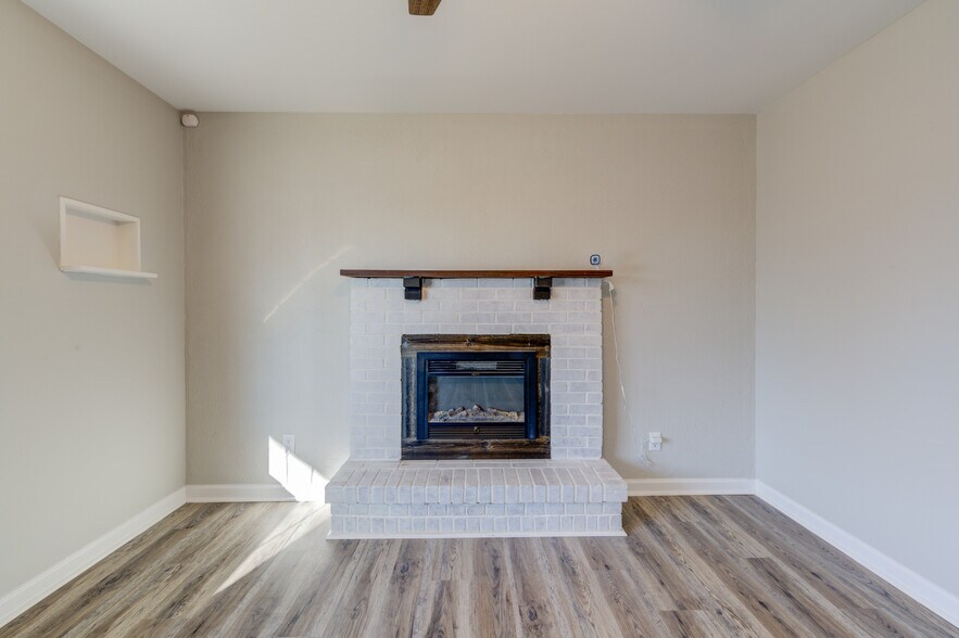 Building Photo - 19 Griffin Dr