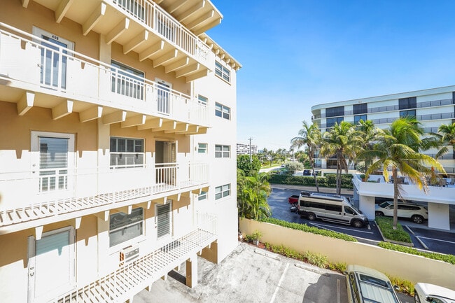 Building Photo - 4500 S Ocean Blvd