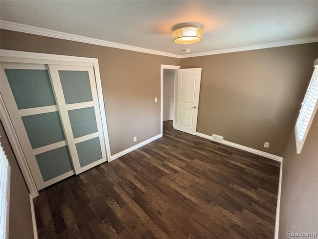 Building Photo - 1341 Catalpa Dr