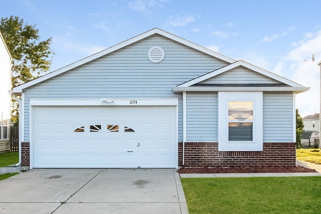 Building Photo - 2174 Providence Dr