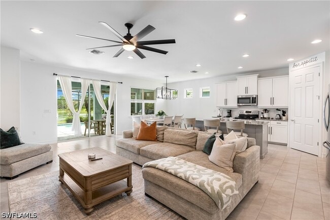 Building Photo - 14837 Windward Ln