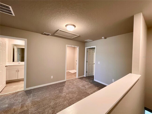 Building Photo - 1574 Grand Rue Dr