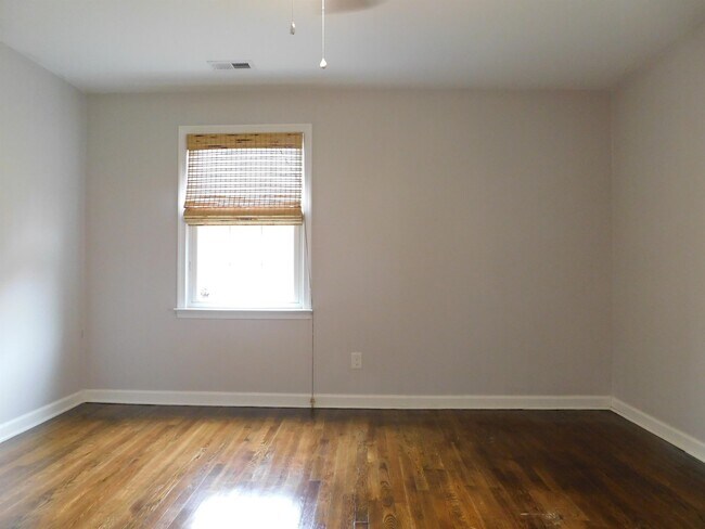Building Photo - 13940 Ramblewood Dr