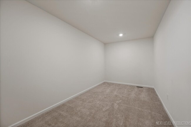 Building Photo - 134 Furnas Dr