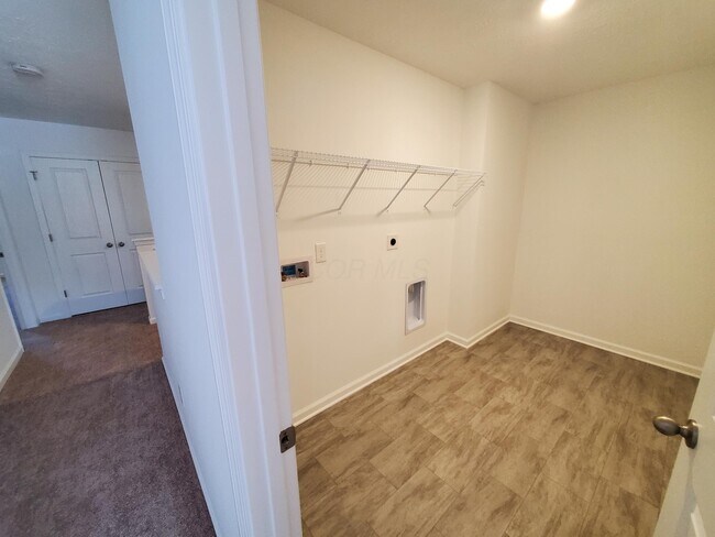 Building Photo - 15 Clinchfield Ct