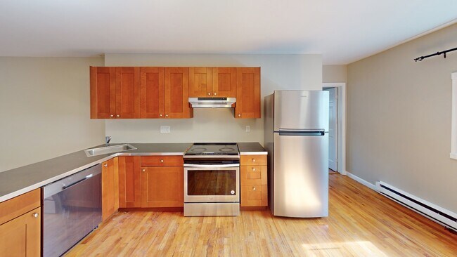 Building Photo - 403 W Fourth St