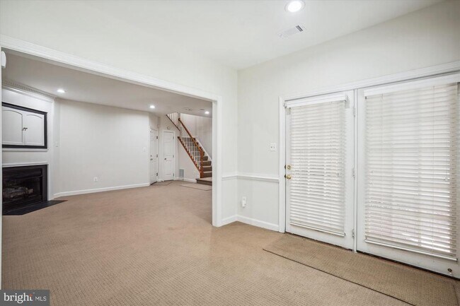 Building Photo - 4524 Fair Valley Dr