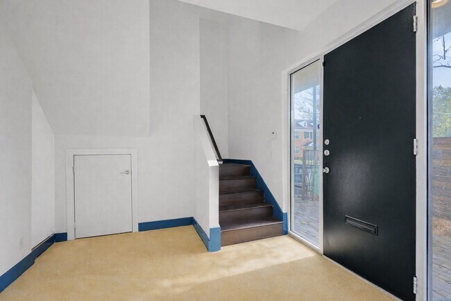 Building Photo - 3910 Austin St