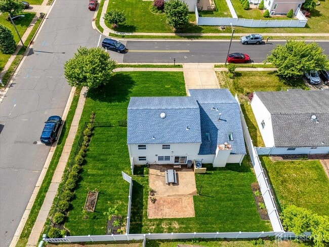 Building Photo - 40 Azalea Dr