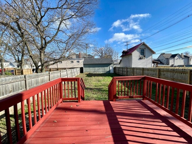 Building Photo - 28 N Princeton Ave