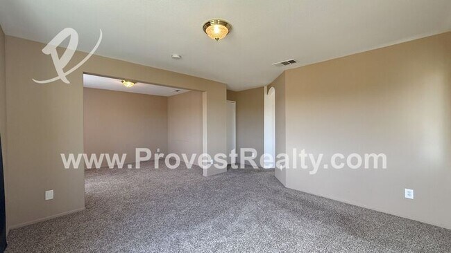 Building Photo - 15015 Kitfox Ln