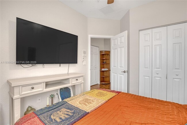 Building Photo - 104 Harbors Way