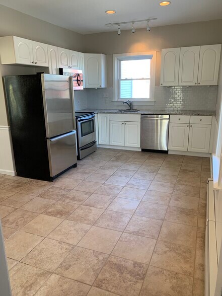 Kitchen - 3 Central St